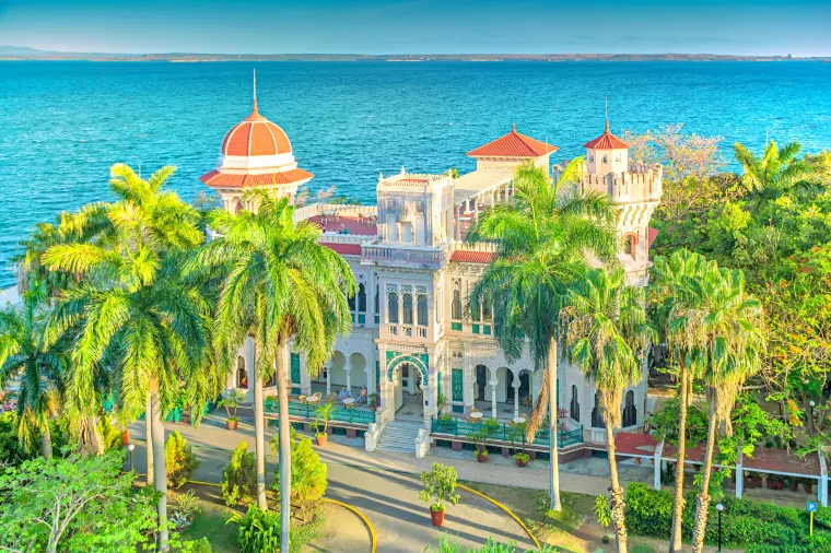 시엔푸에고스 (Cienfuegos)ㅣ출처(trip.com)
