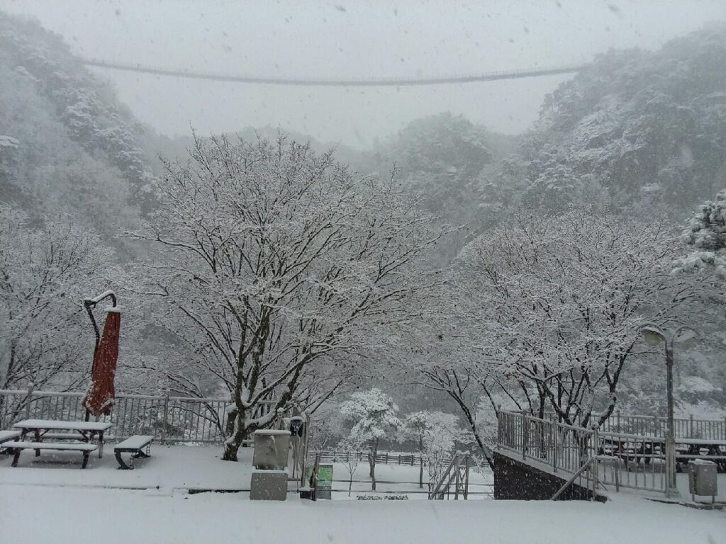 잔도길ㅣ출처(소금산 빌리지)