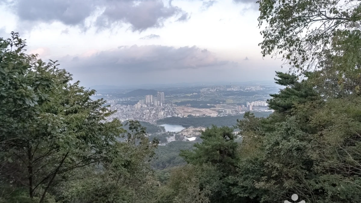 설봉산