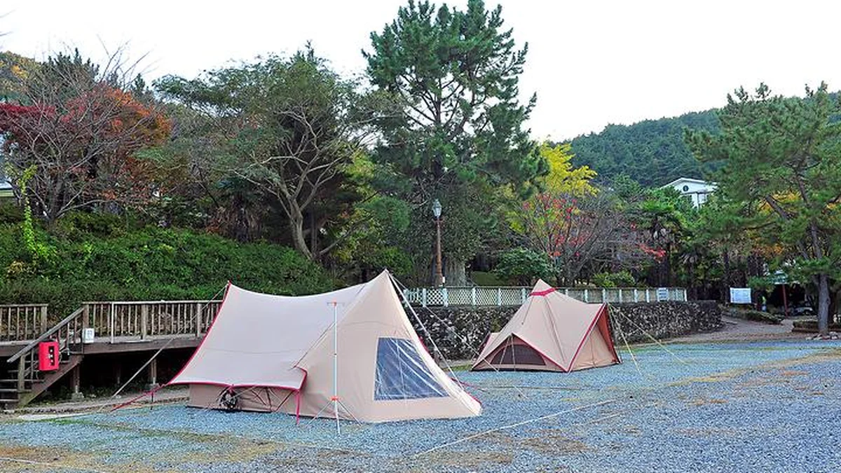 경남 문화관광농원청소년야영장, 바다와 산이 어우러진 캠핑 명소